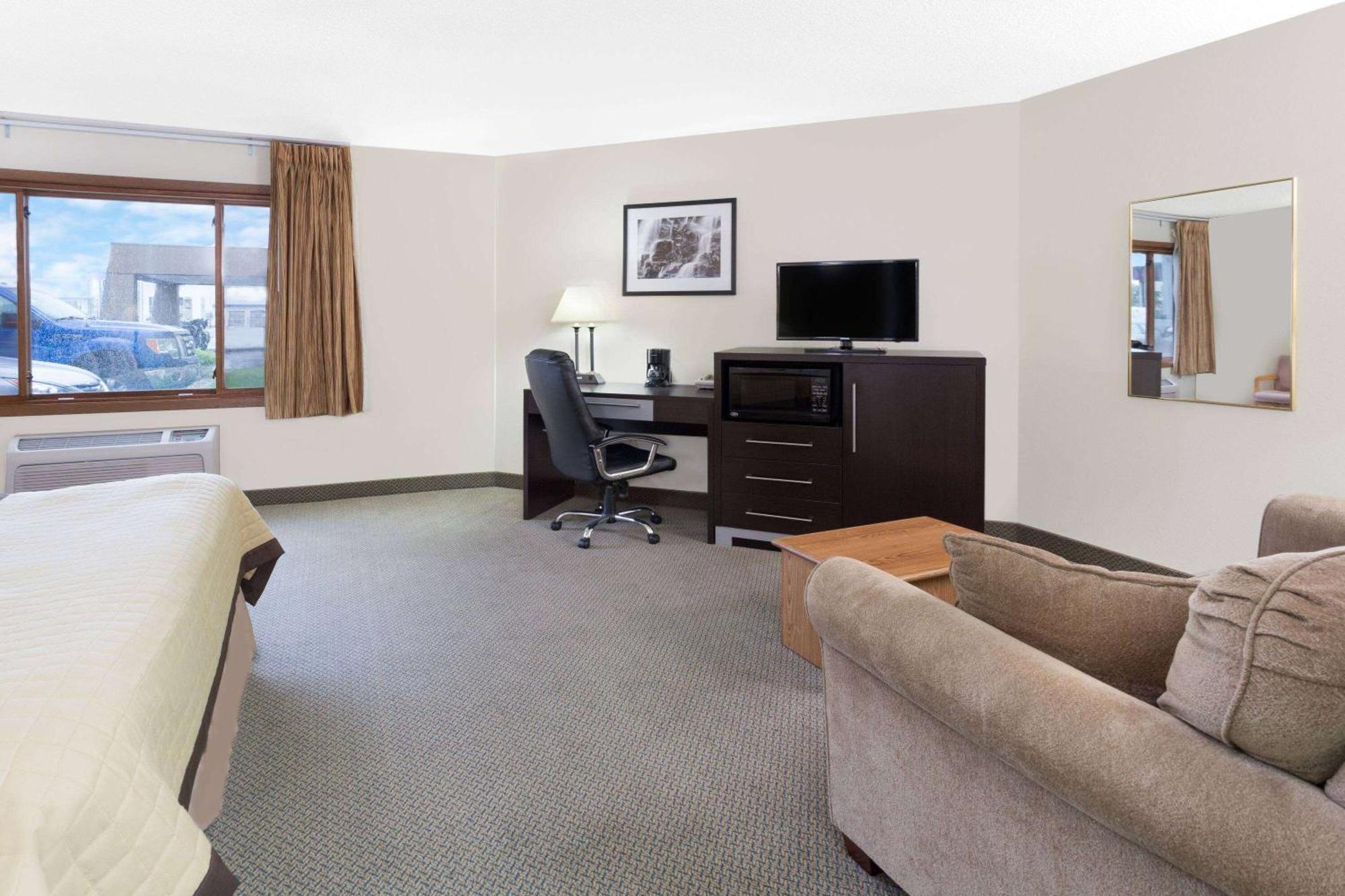 เบย์มอนต์ บาย วินด์แฮม กรีนเบย์ Hotel ภายนอก รูปภาพ